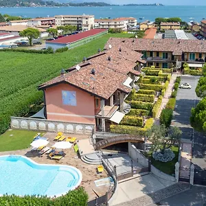 https://house-in-manerba-a-300m-dal-lago-di-garda.it-lombardy.com